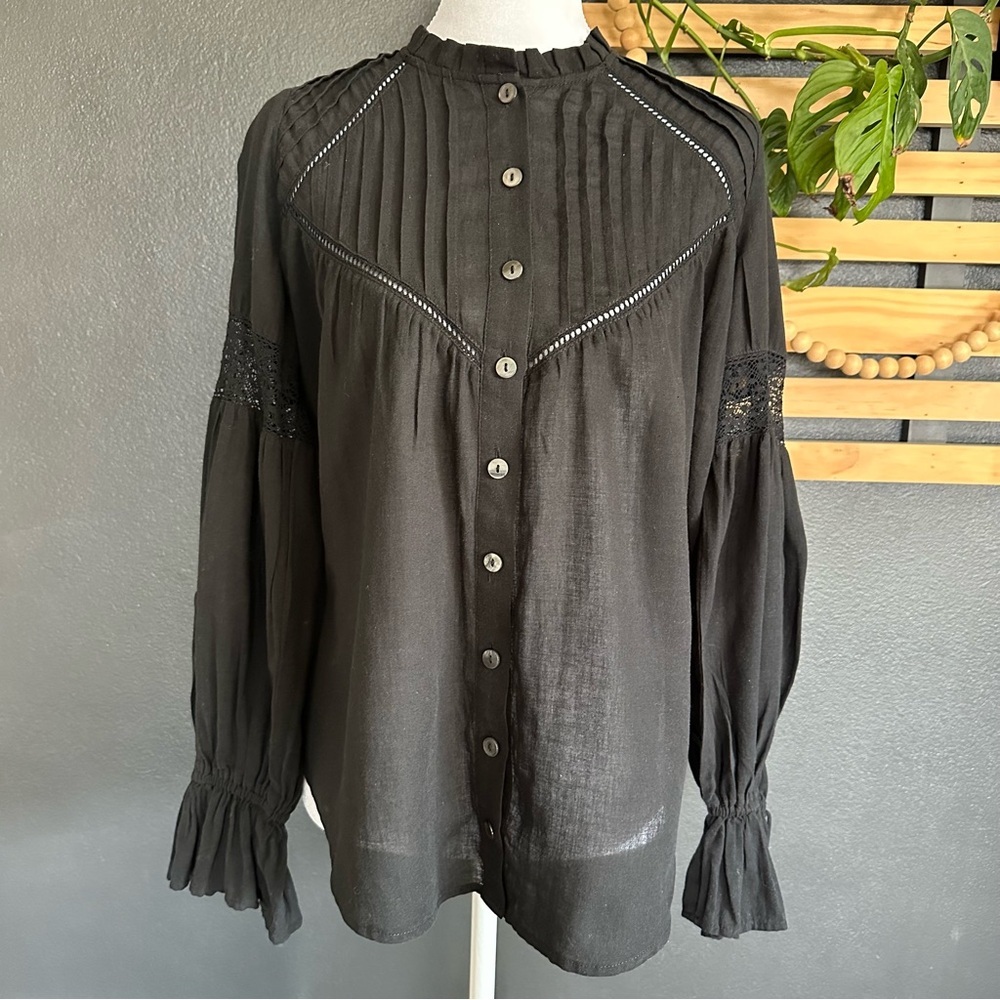 Anthropologie KIVARI Black Boho Lace Pintuck Blouse Size XS - Picture 2 of 6